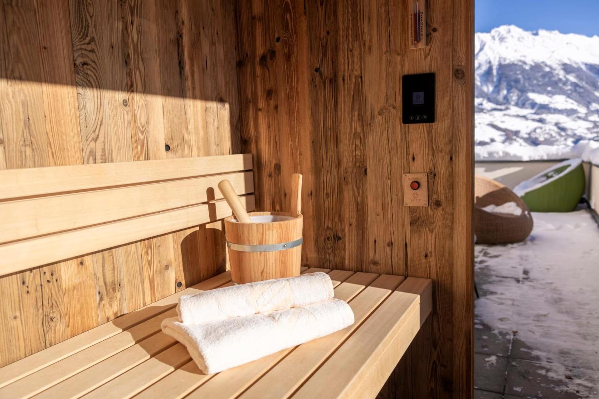 Alpenapart Ladis Ehemals Alpenapart Alexander Inklusive Sommer Bergbahnticket Ngoại thất bức ảnh