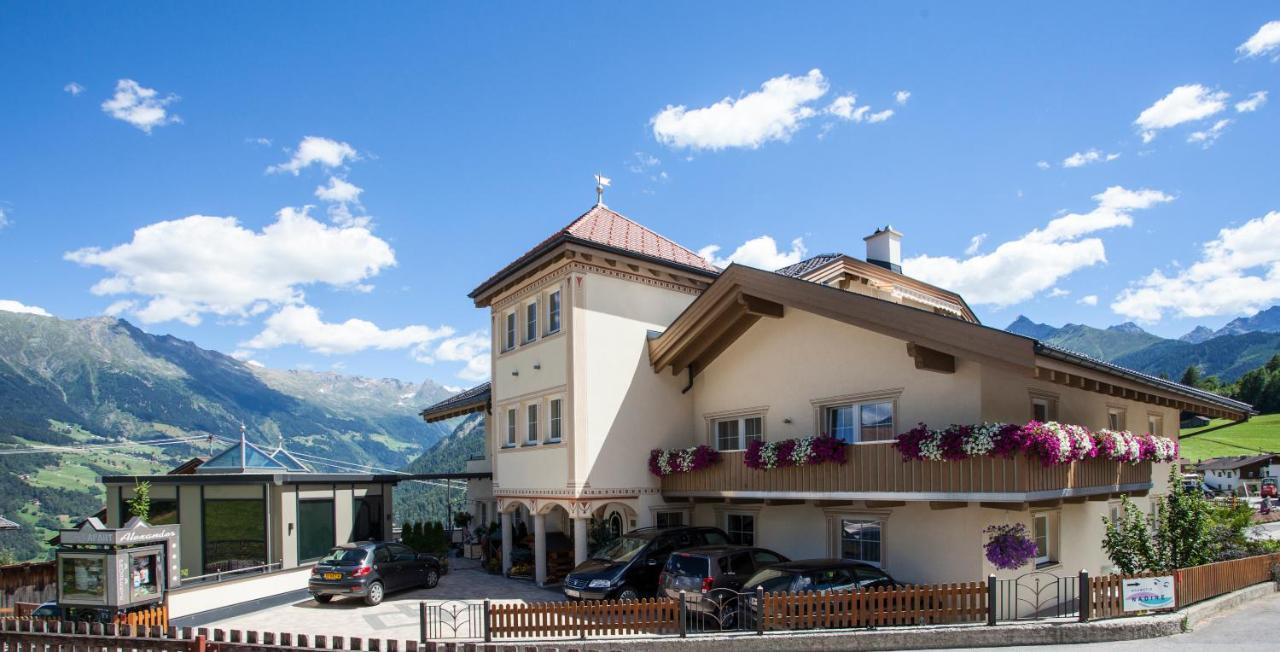 Alpenapart Ladis Ehemals Alpenapart Alexander Inklusive Sommer Bergbahnticket Ngoại thất bức ảnh